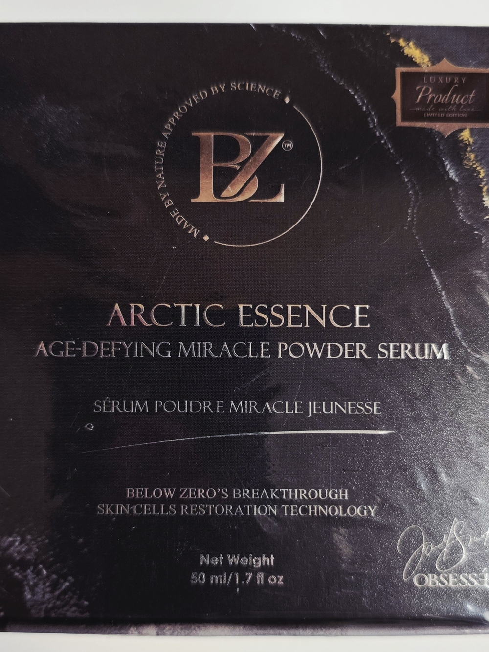 Below Zero Arctic Essence Age-Defying Miracle Powder Serum - Black & Gold